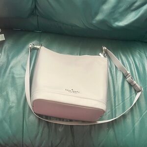 Kate Spade cross body used once in excellent condition